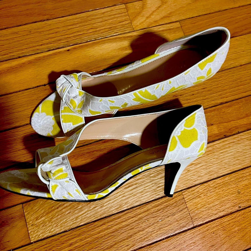 J.Renee size 13 open toed shoes
